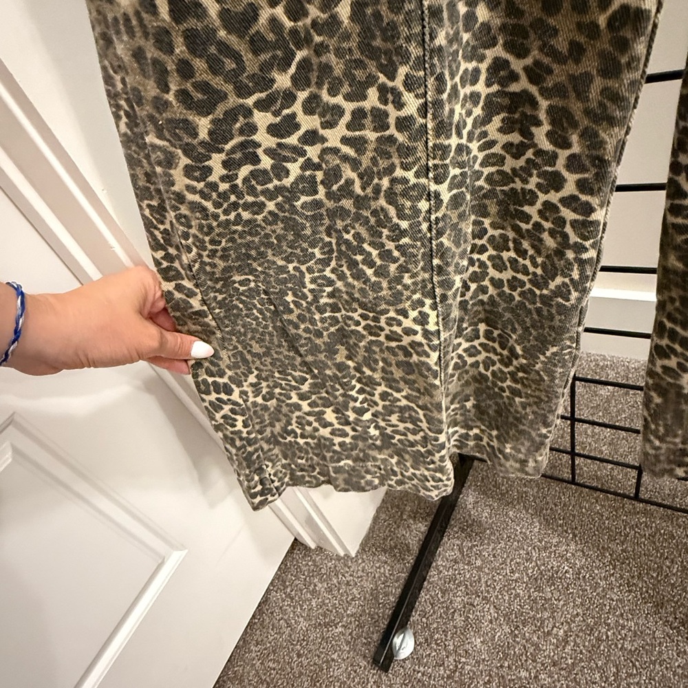 Leopard Print jumpsuit overalls with Pockets - Picture 2 of 5
